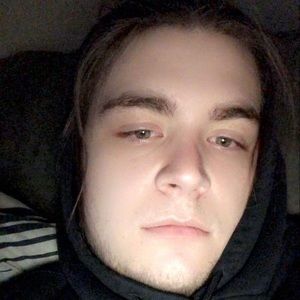 Meet your Posher, Devin